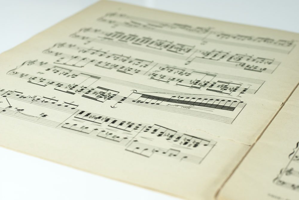 Rhapsody in Blue. - Image 2