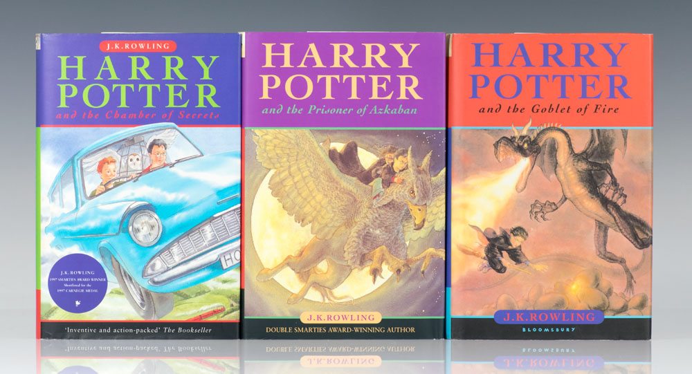 Complete set of Harry Potter: Harry Potter and the Philosopher's Stone, Chamber of Secrets, Prisoner of Azkaban, Goblet of Fire, Order of the Phoenix, The Half-Blood Prince, and The Deathly Hallows.