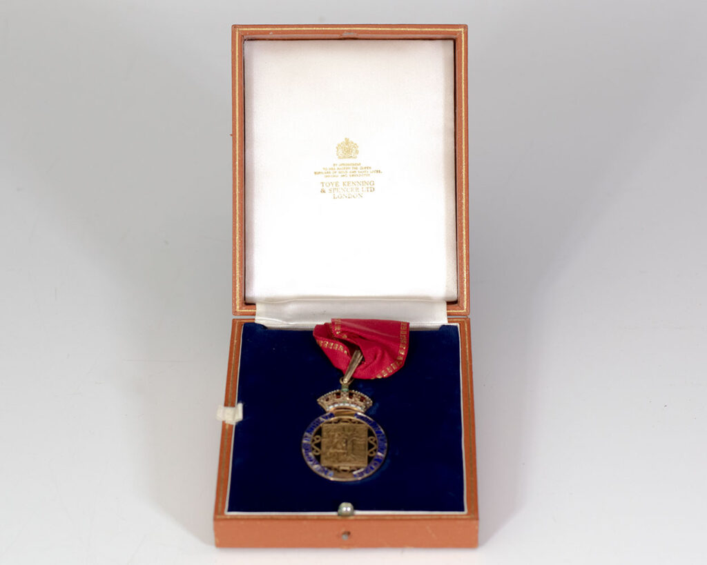 The Companion of Honour Medal: Awarded to Friedrich von Hayek by Queen Elizabeth II.