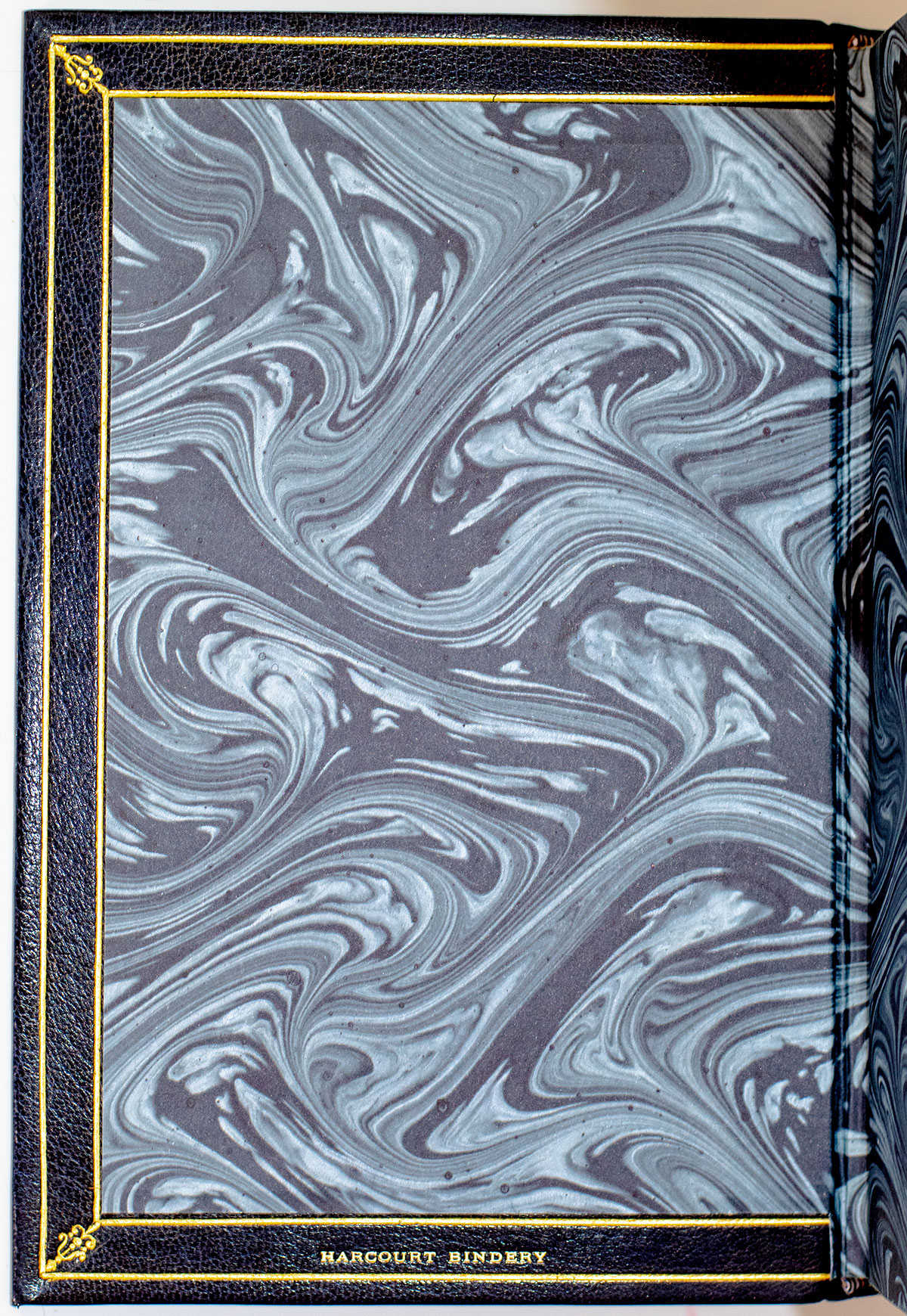 The Second World War: The Gathering Storm; Their Finest Hour; The Grand Alliance; The Hinge of Fate; Closing the Ring; Triumph and Tragedy.