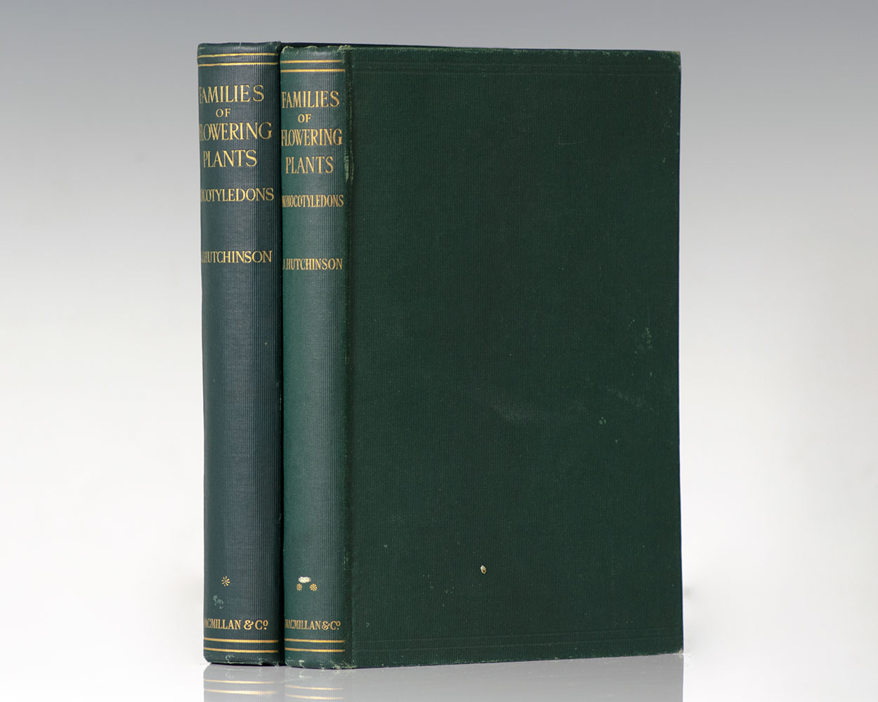 The Families of Flowering Plants. Arranged According to a New System Based on Their Probable Phylogeny.