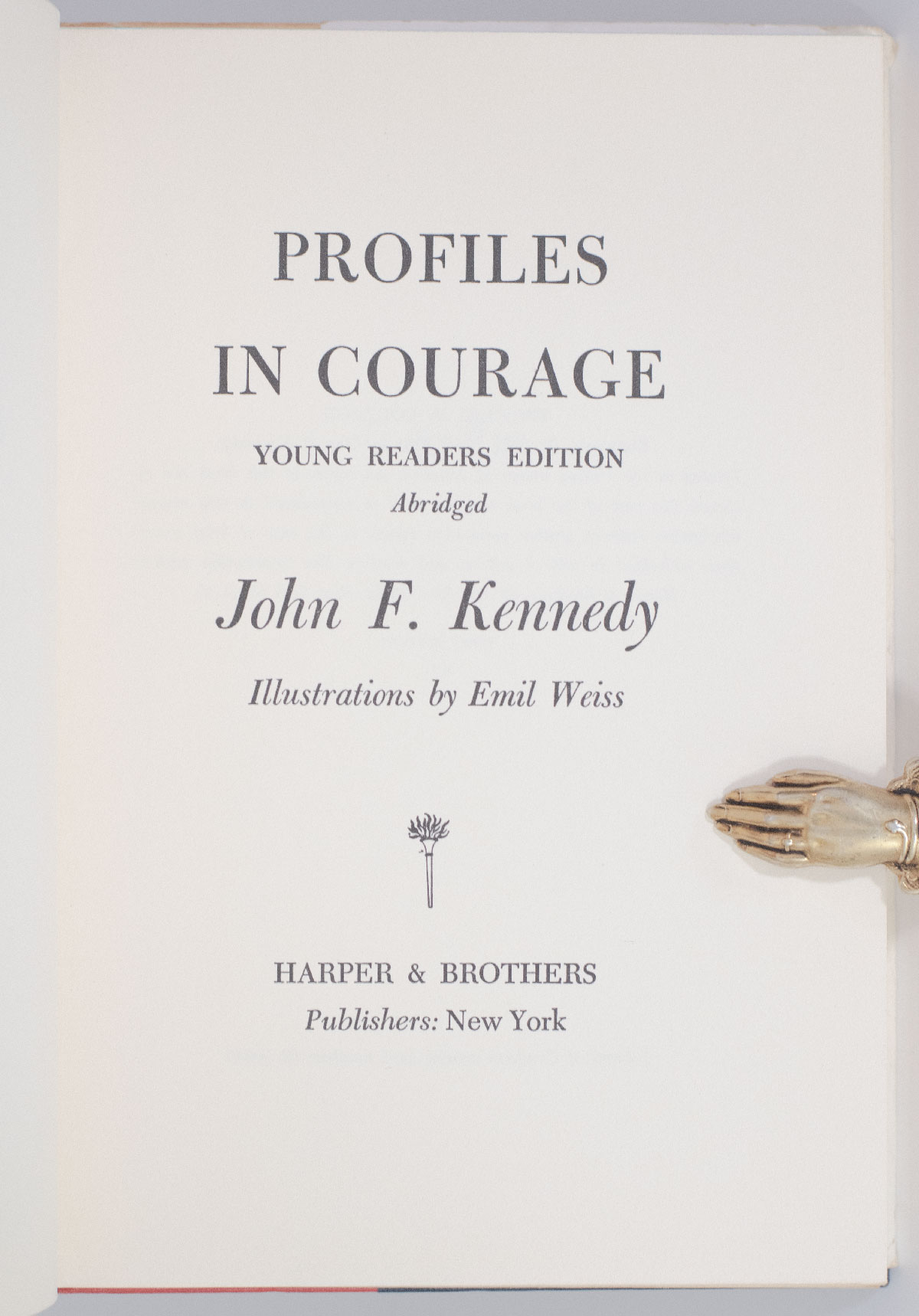 Profiles in Courage: Young Readers Edition.