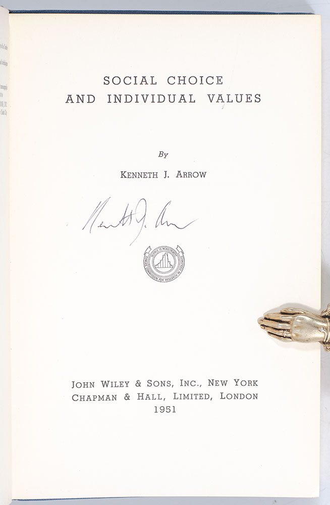 Social Choice and Individual Values.