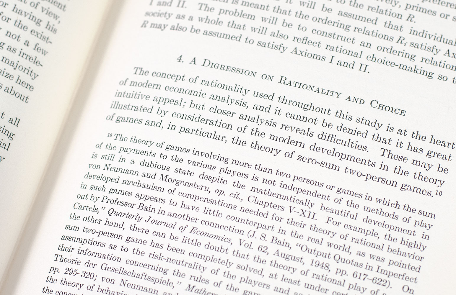 Social Choice and Individual Values.