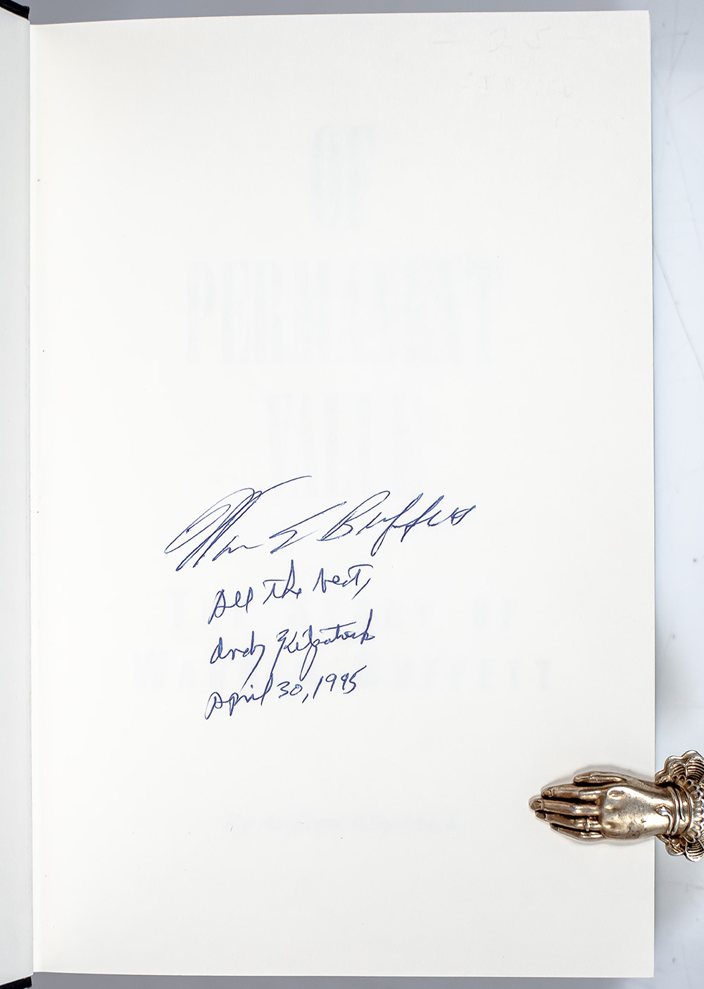 Of Permanent Value: The Story of Warren Buffett.