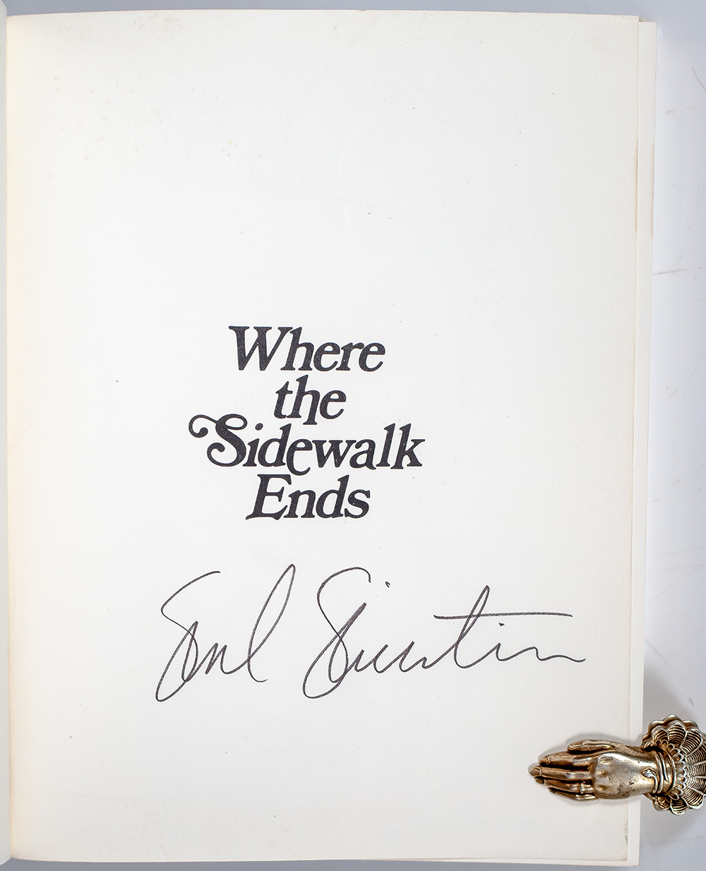 Where the Sidewalk Ends: Poems and Drawings.