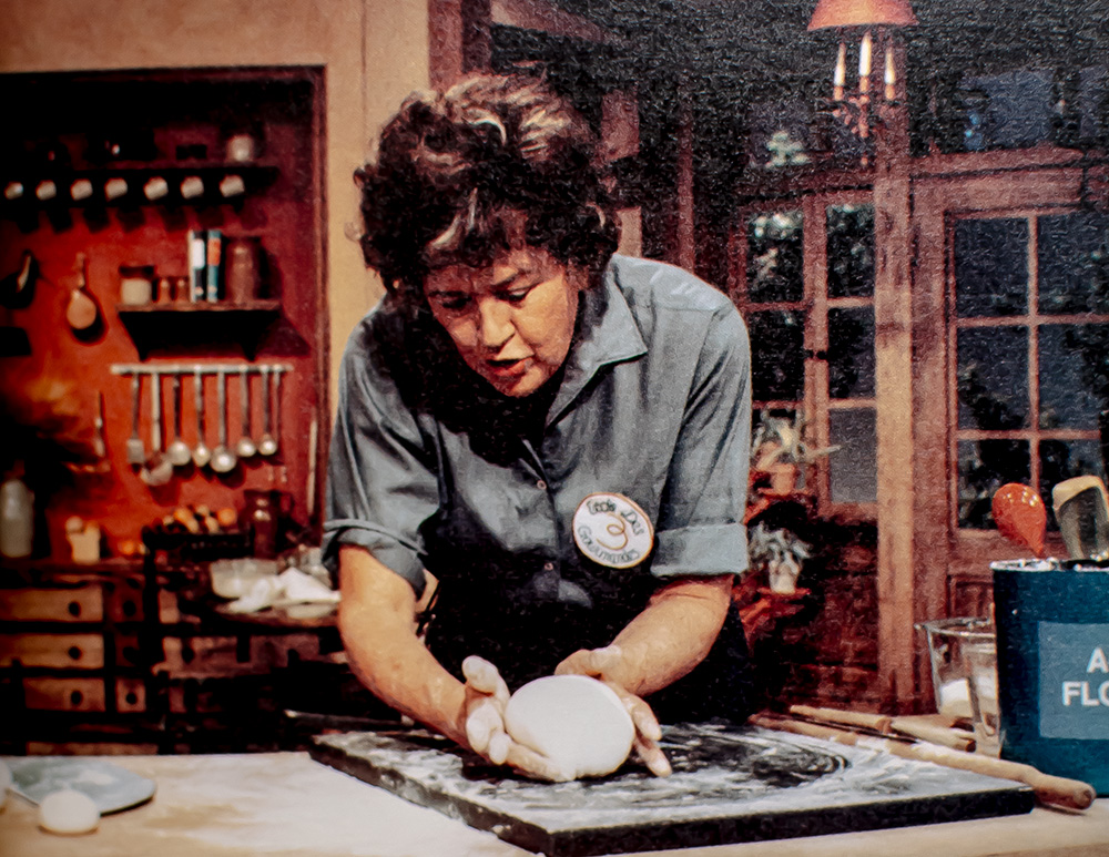 Julia's Kitchen Wisdom Essential Techniques And Recipes From A Lifetime Of Cooking.