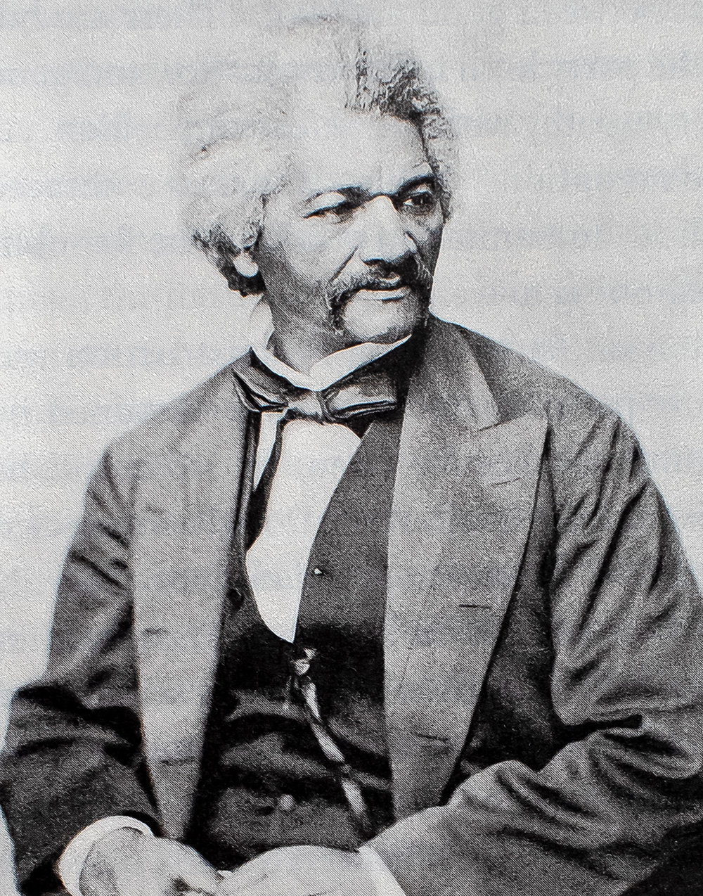 Frederick Douglass: Prophet of Freedom.