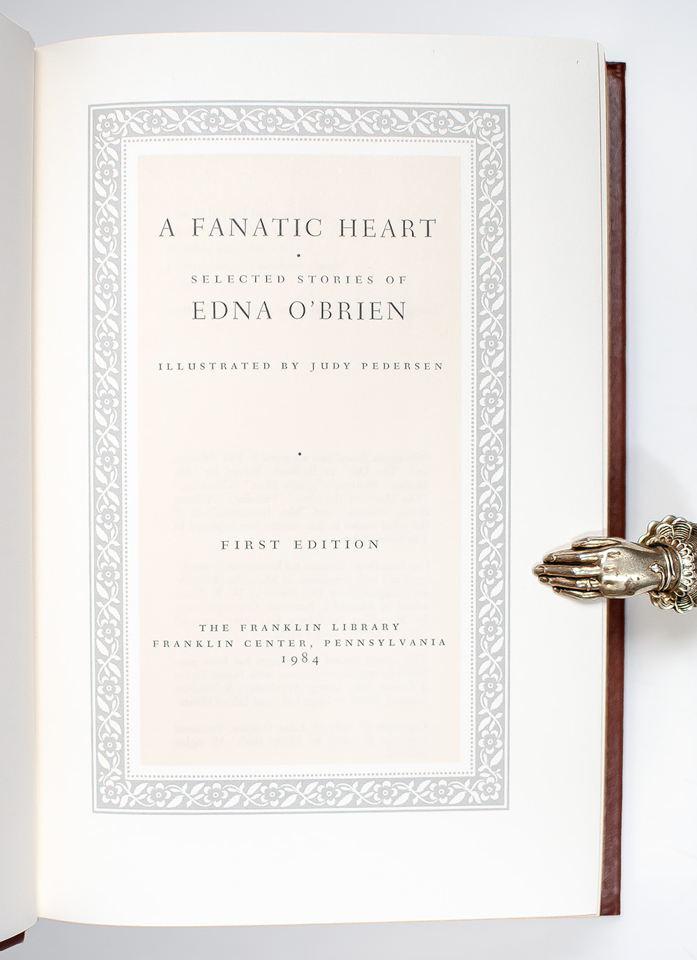 A Fanatic Heart: Selected Stories.