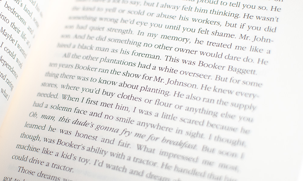 Blues All Around Me: The Autobiography of B. B. King.
