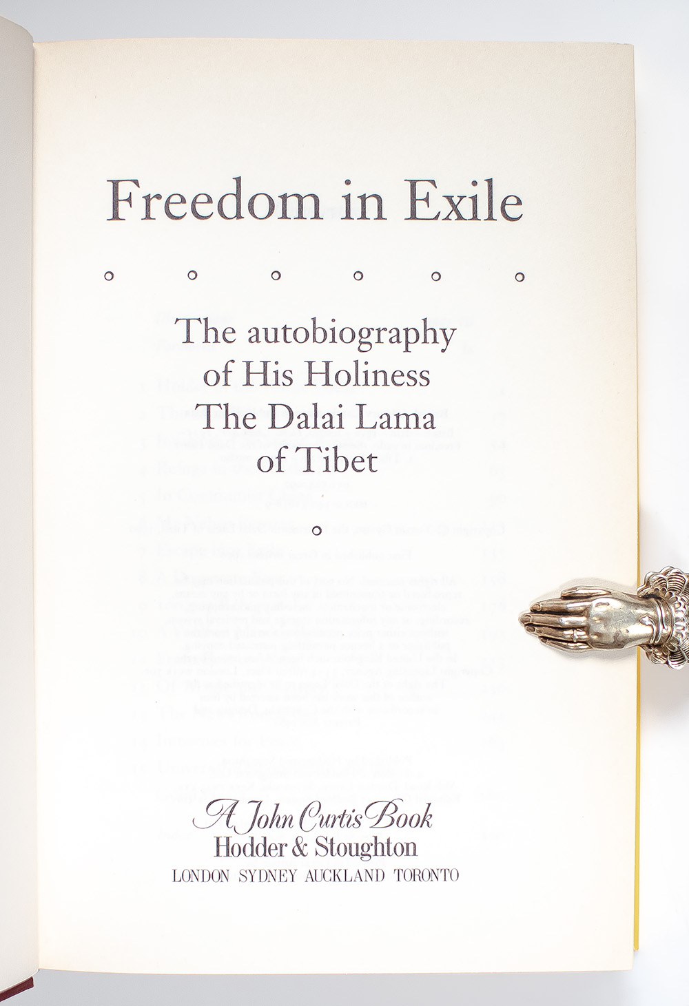 Freedom in Exile: The Autobiography of The Dalai Lama.