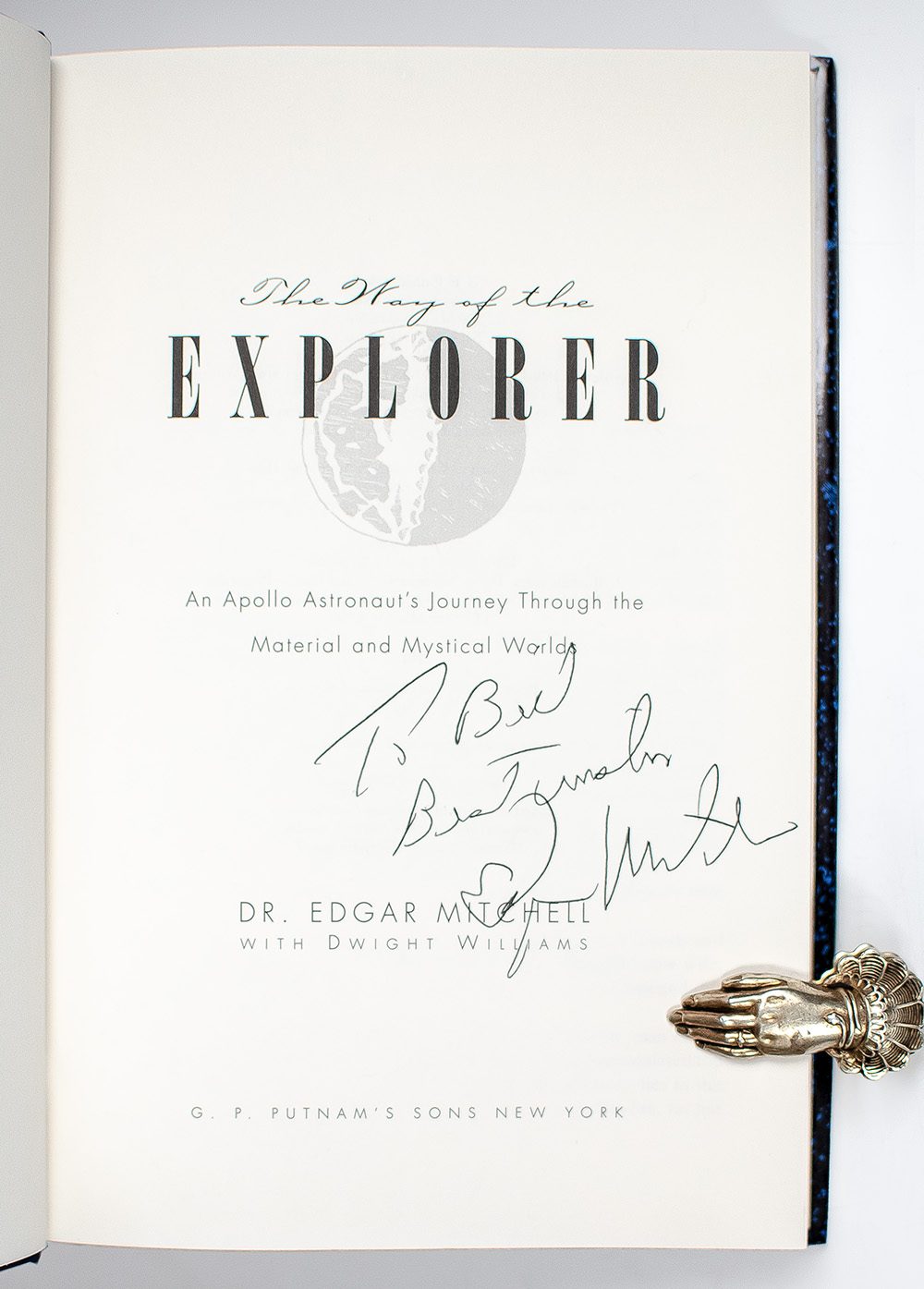 The Way of the Explorer: An Apollo Astronaut's Journey Through the Material and Mystical World.