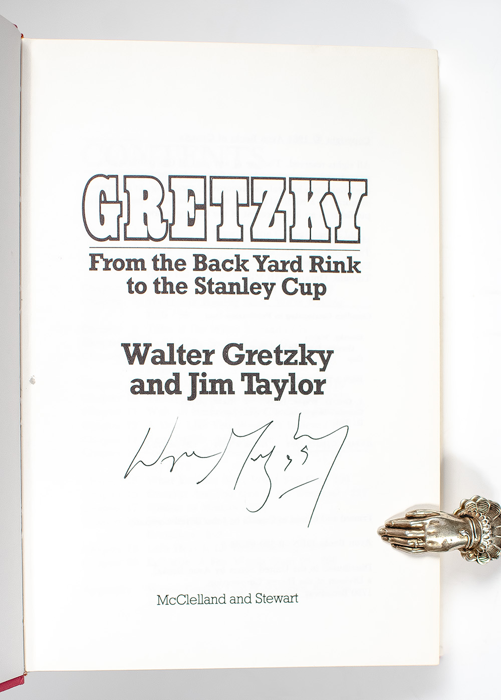 Gretzky: From the Back Yard Rink to the Stanley Cup.