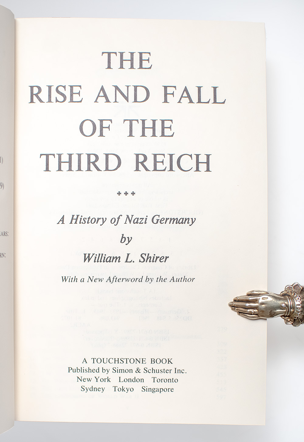 The Rise And Fall Of The Third Reich: A History of Nazi Germany.
