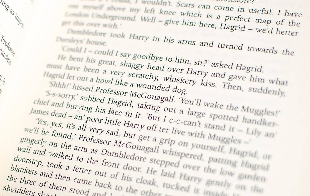 Harry Potter Series Complete Deluxe Set. Harry Potter and the Philosopher's Stone, Chamber of Secrets, Prisoner of Azkaban, Goblet of Fire, Order of the Phoenix, The Half-Blood Prince, and The Deathly Hallows.