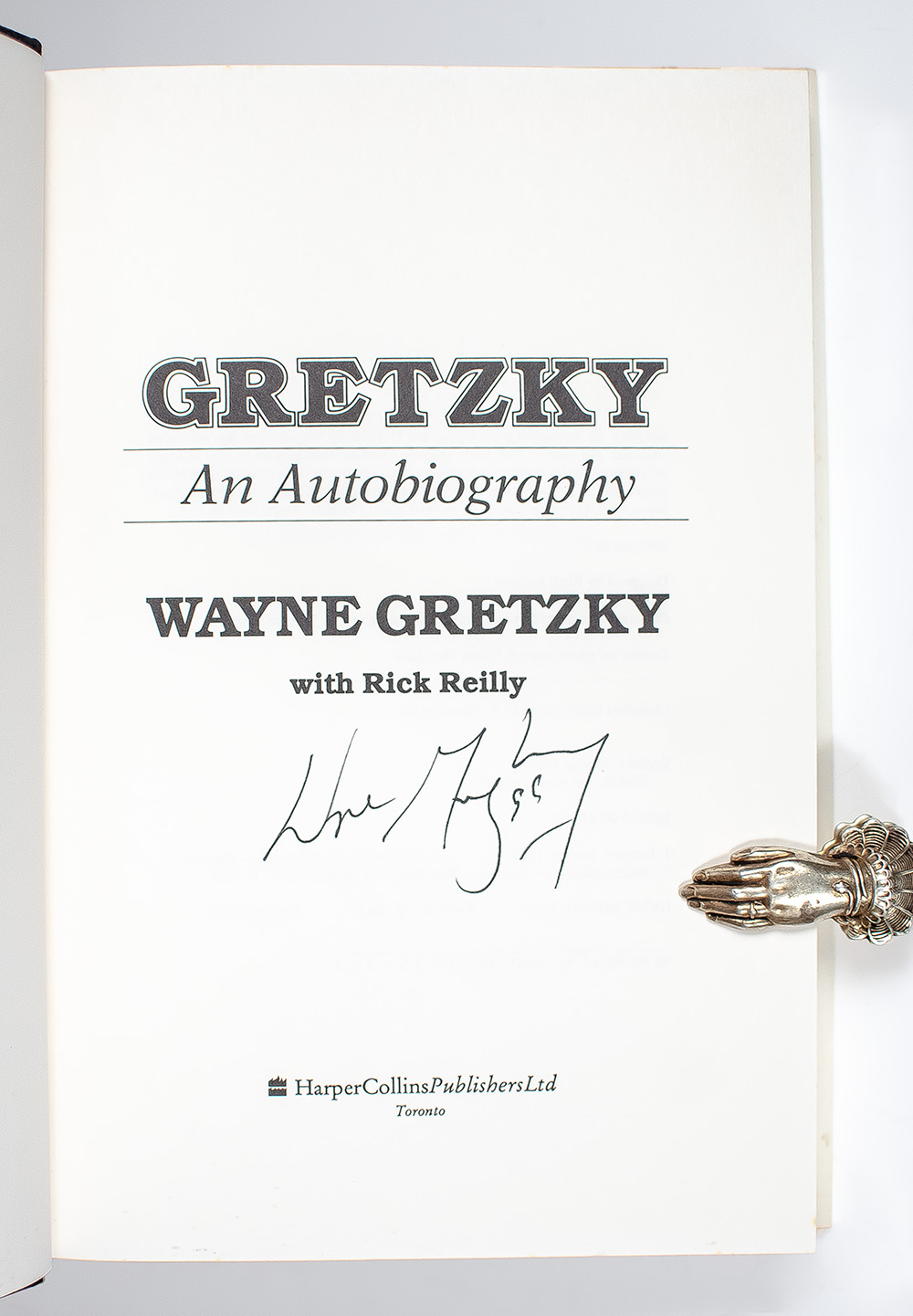 Gretzky: An Autobiography.