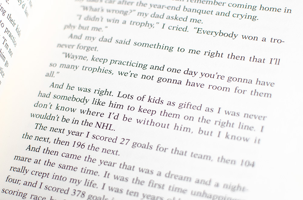 Gretzky: An Autobiography.