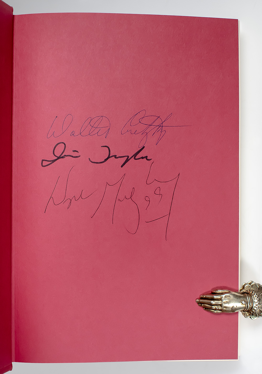 Gretzky: From the Back Yard Rink to the Stanley Cup.