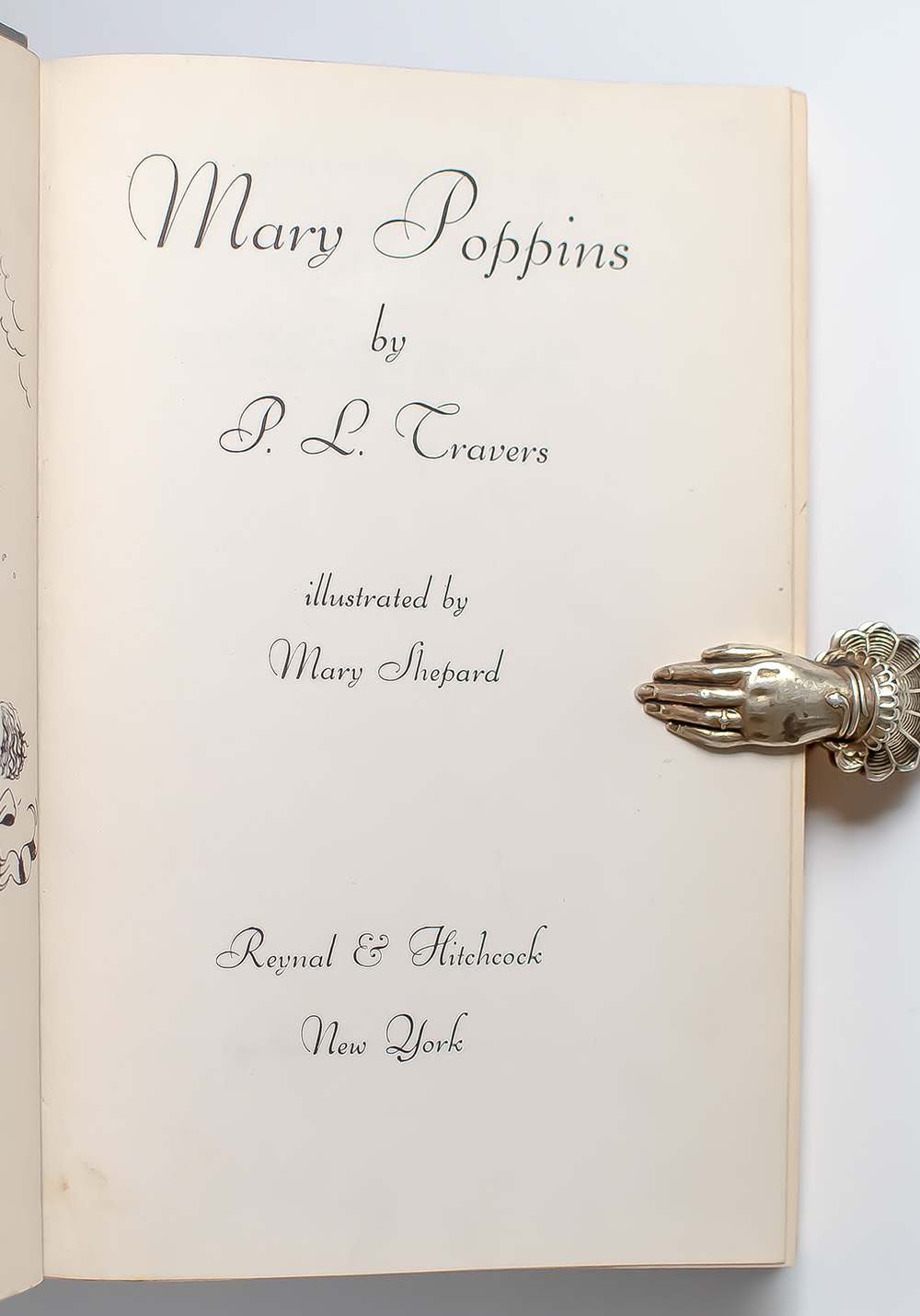 Mary Poppins Complete Set: Mary Poppins, Mary Poppins Comes Back, Mary Poppins Opens the Door, Mary Poppins in the Park, Mary Poppins From A to Z, Mary Poppins in the Kitchen, Mary Poppins in Cherry Tree Lane, Mary Poppins and the House Next Door.