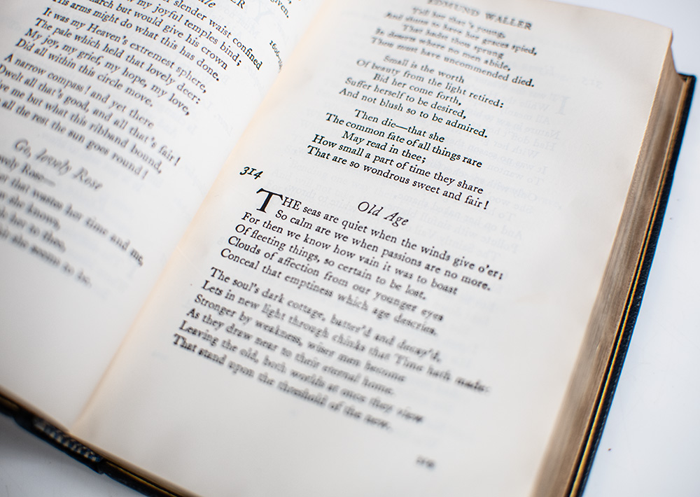 The Oxford Book of English Verse 1250-1918.