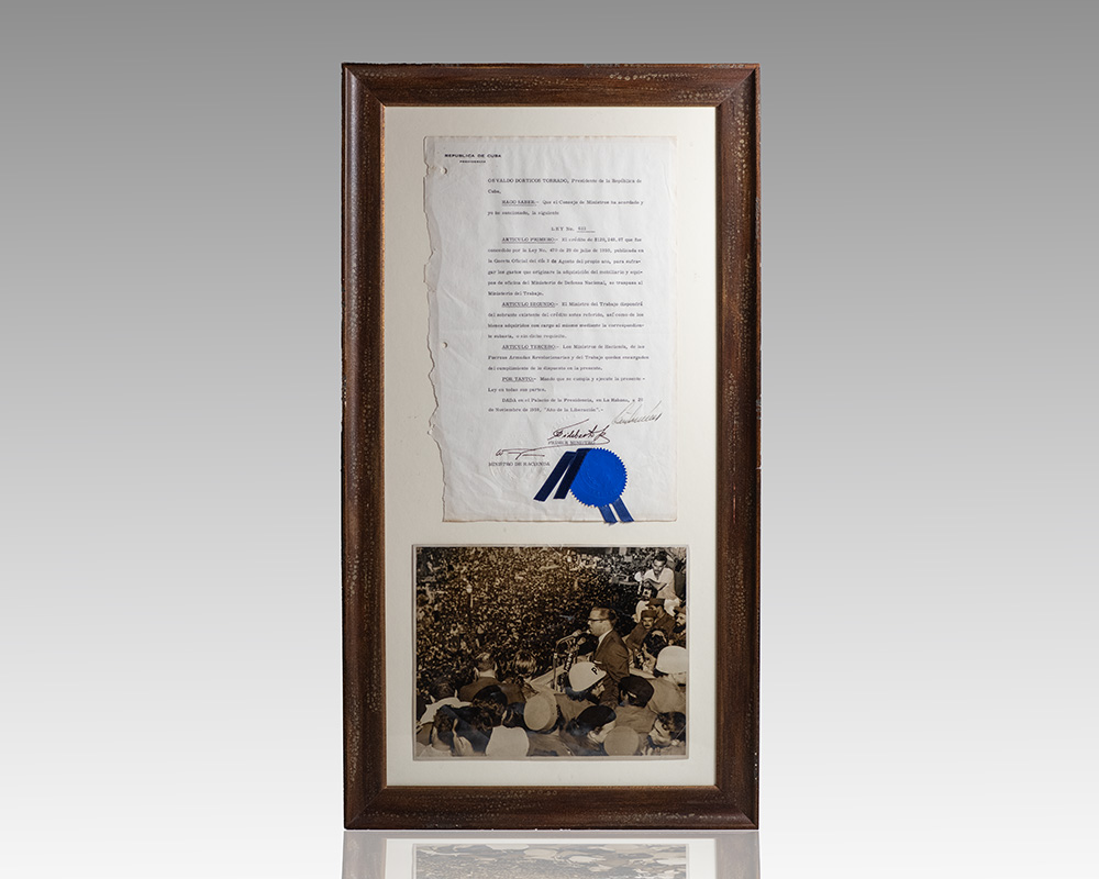 Fidel Castro Document Signed.