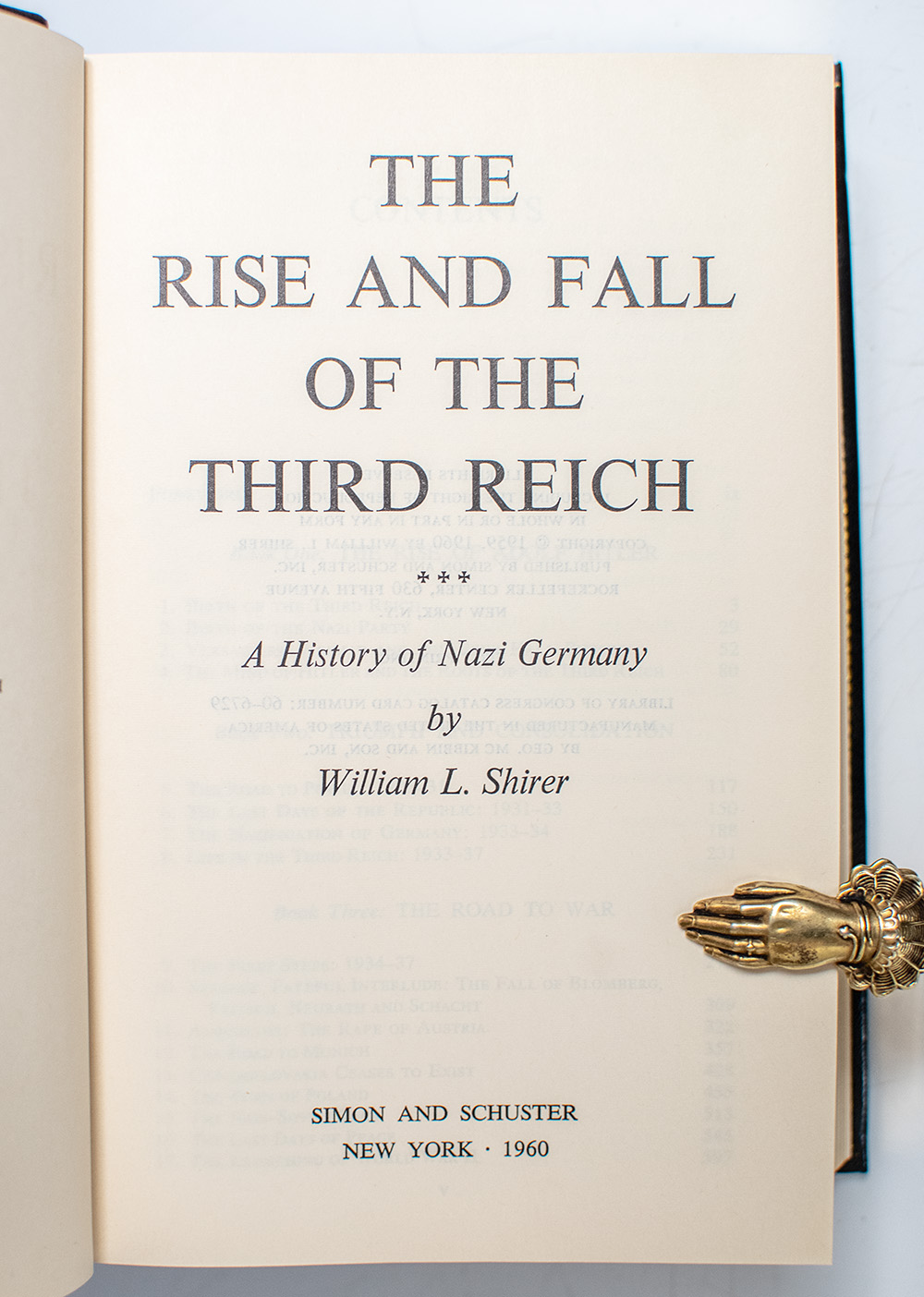 The Rise And Fall Of The Third Reich: A History of Nazi Germany.