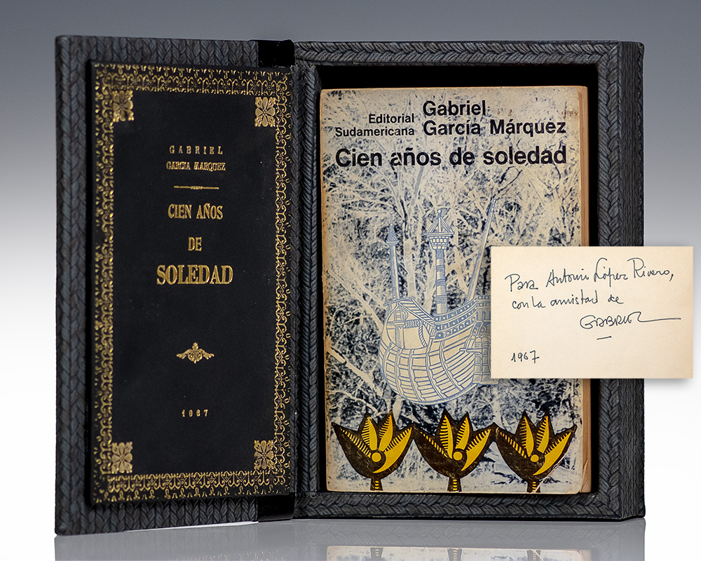 Cien Anos de Soledad [One Hundred Years of Solitude].
