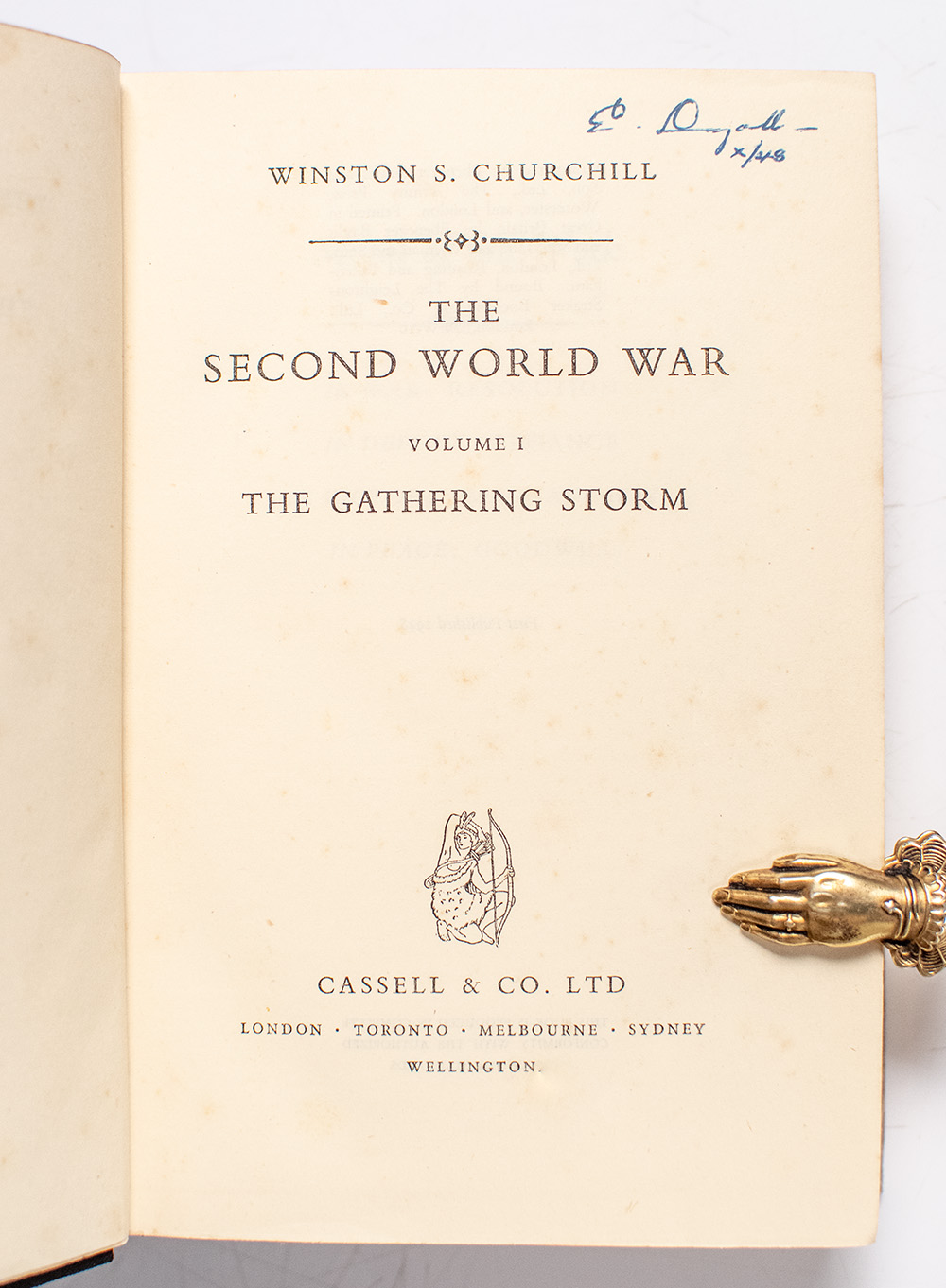 The Second World War: The Gathering Storm; Their Finest Hour; The Grand Alliance; The Hinge of Fate; Closing the Ring; Triumph and Tragedy.