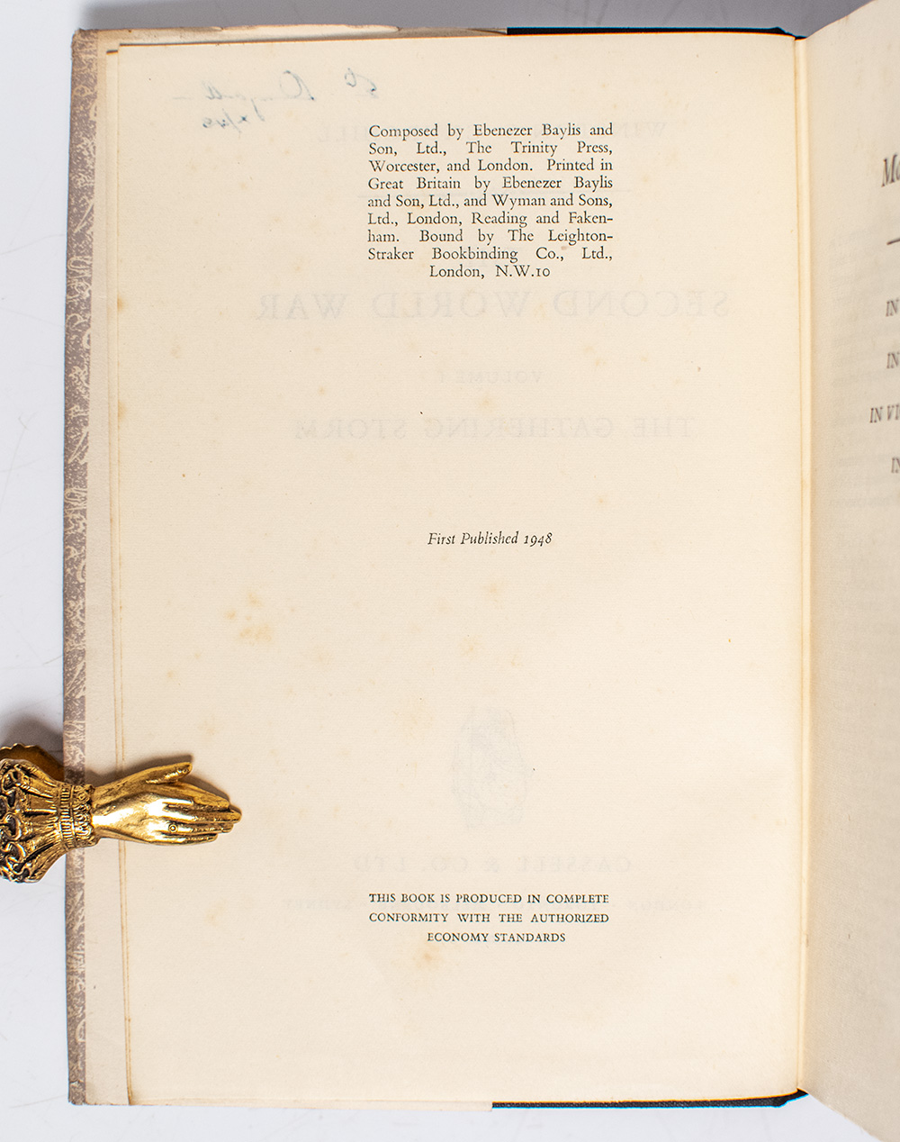 The Second World War: The Gathering Storm; Their Finest Hour; The Grand Alliance; The Hinge of Fate; Closing the Ring; Triumph and Tragedy.