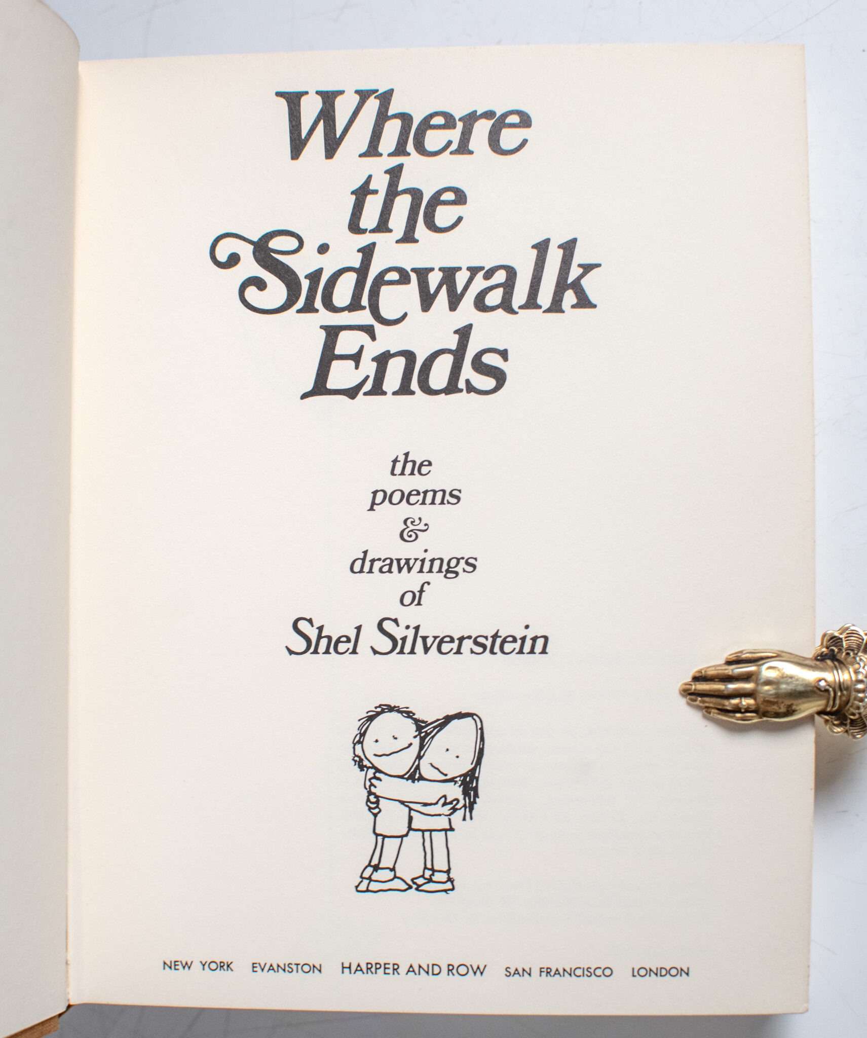 Where the Sidewalk Ends: Poems and Drawings.