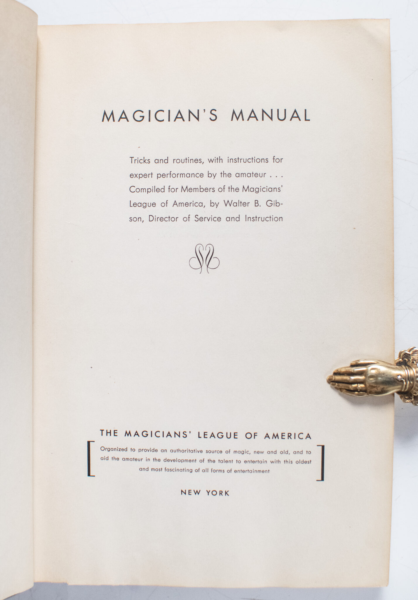 Magician's Manual: Tricks of Magic and Mystification.