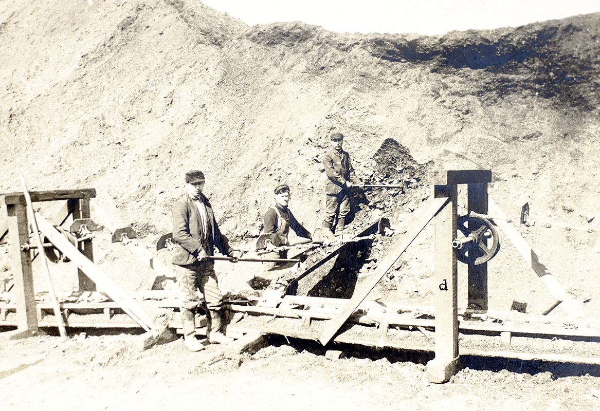 1910 Unique Study of the Engineering and Design of Coal Mines, 19 pp. Blue Prints, Five Original Photographs