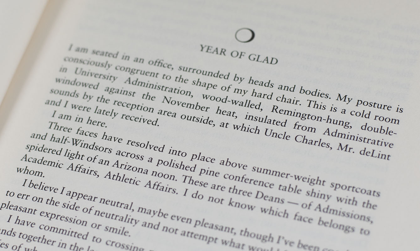 Infinite Jest: A Novel.