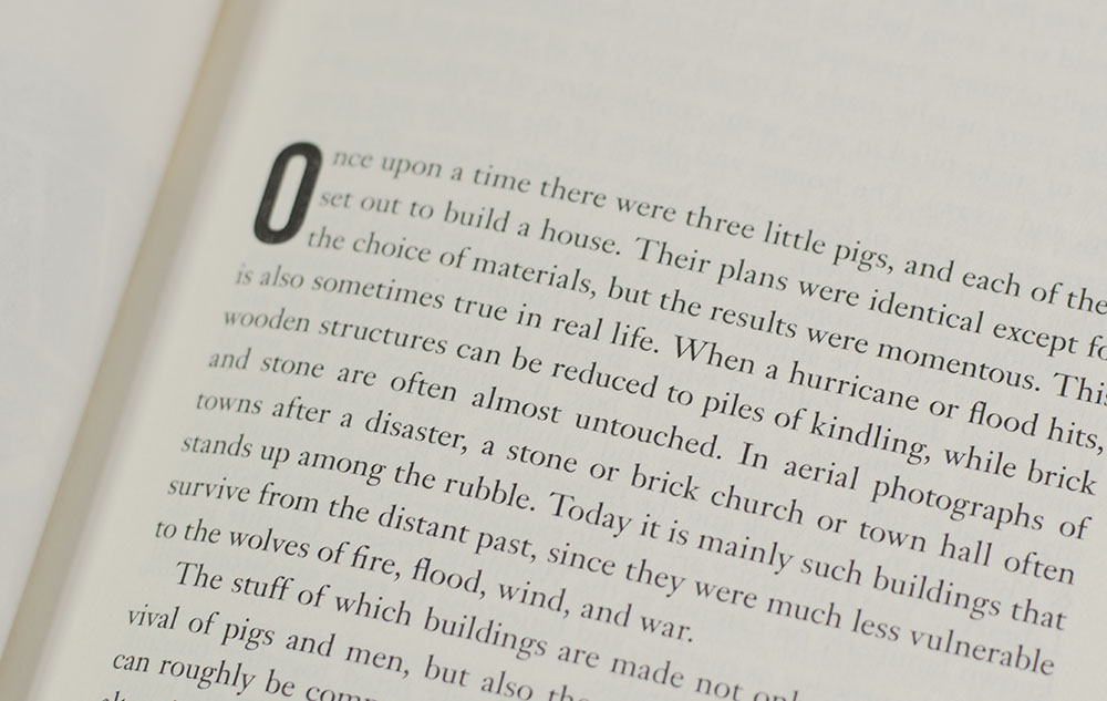 The Language of Houses: How Buildings Speak To Us.