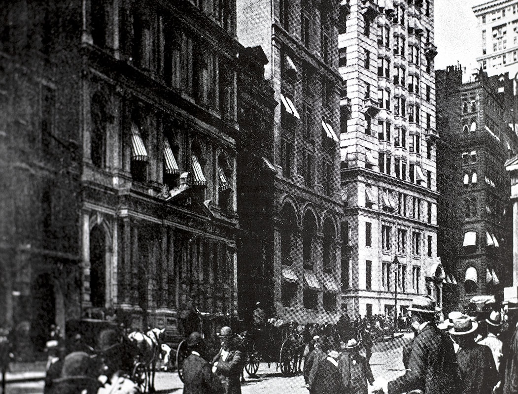 The Wall Street Waltz: 90 Visual Perspectives Illustrated Lessons from Financial Cycles and Trends