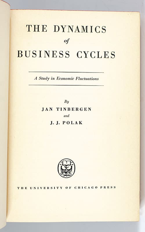 The Dynamics of Business Cycles: A Study in Economic Fluctuations