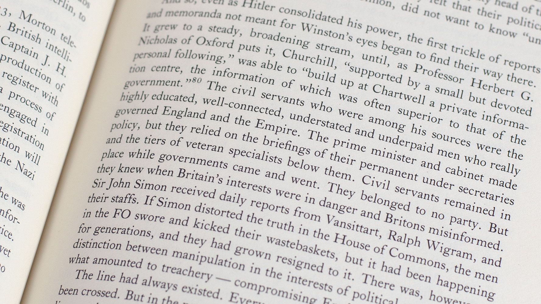 The Last Lion: Winston Spencer Churchill: Alone, 1932-1940.