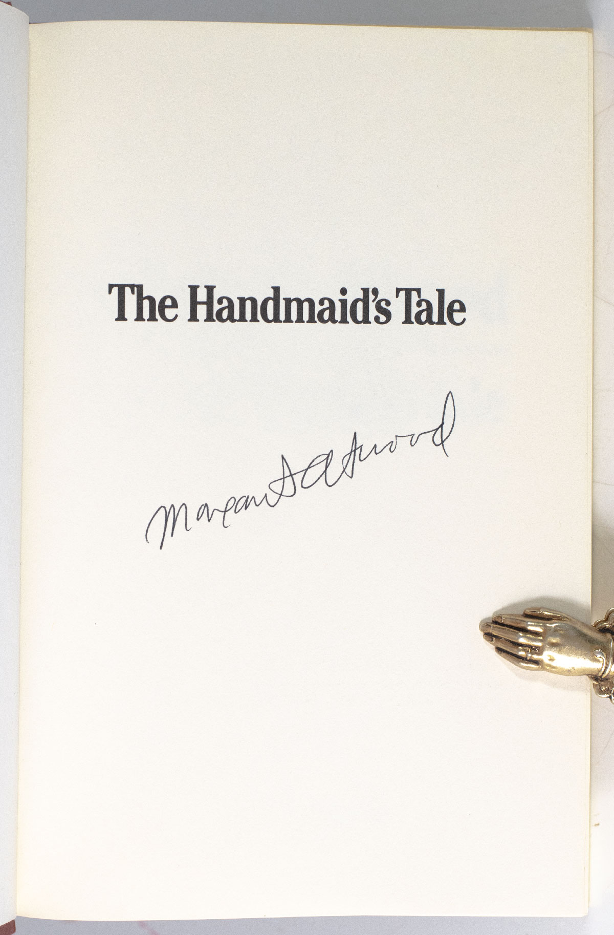 The Handmaid's Tale and The Testaments. - Image 7