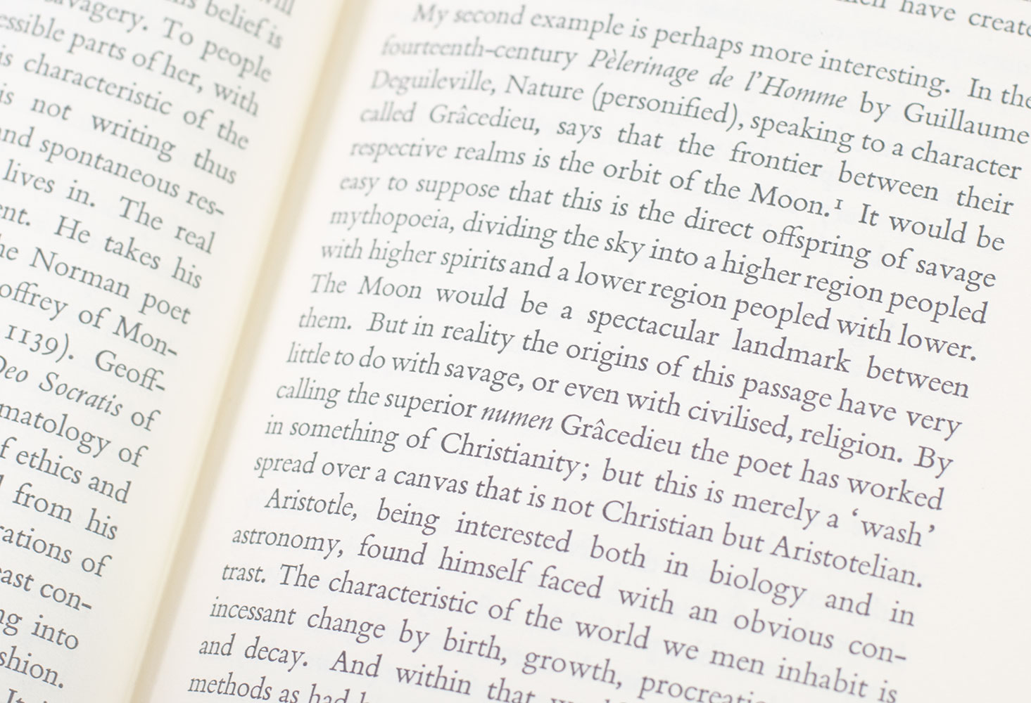 The Discarded Image: An Introduction to Medieval and Renaissance Literature.
