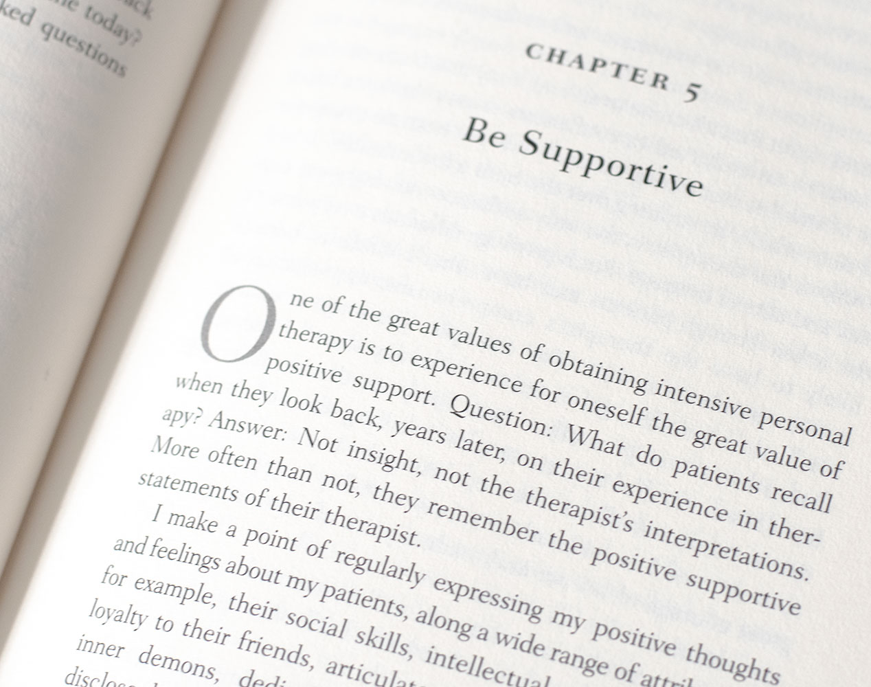 The Gift of Therapy: An Open Letter to a New Generation of Therapists and Their Patients.