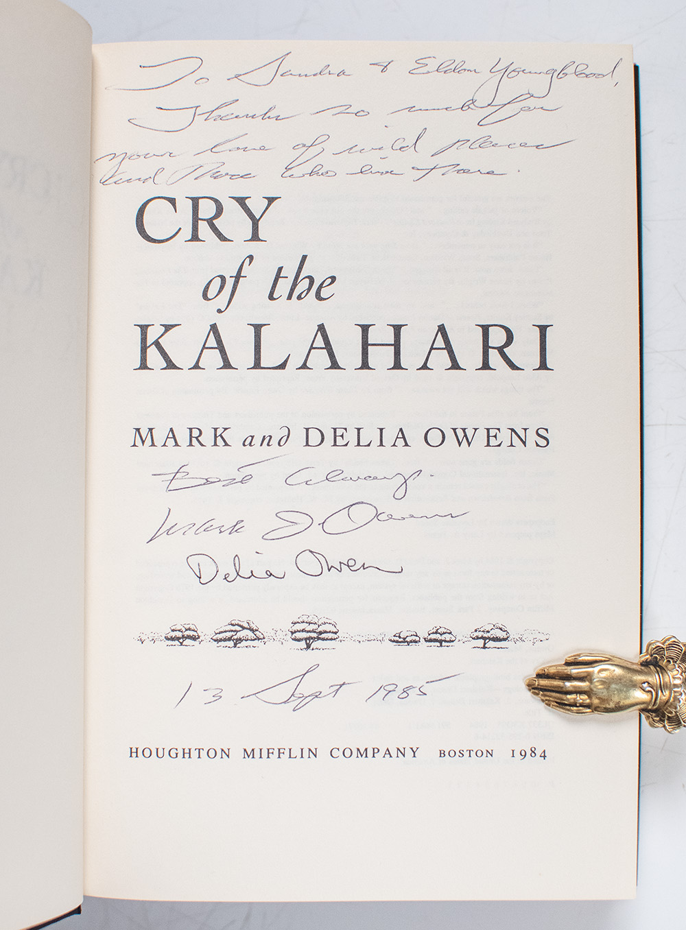 Cry of the Kalahari: Seven Years in Africa's Last Great Wilderness.