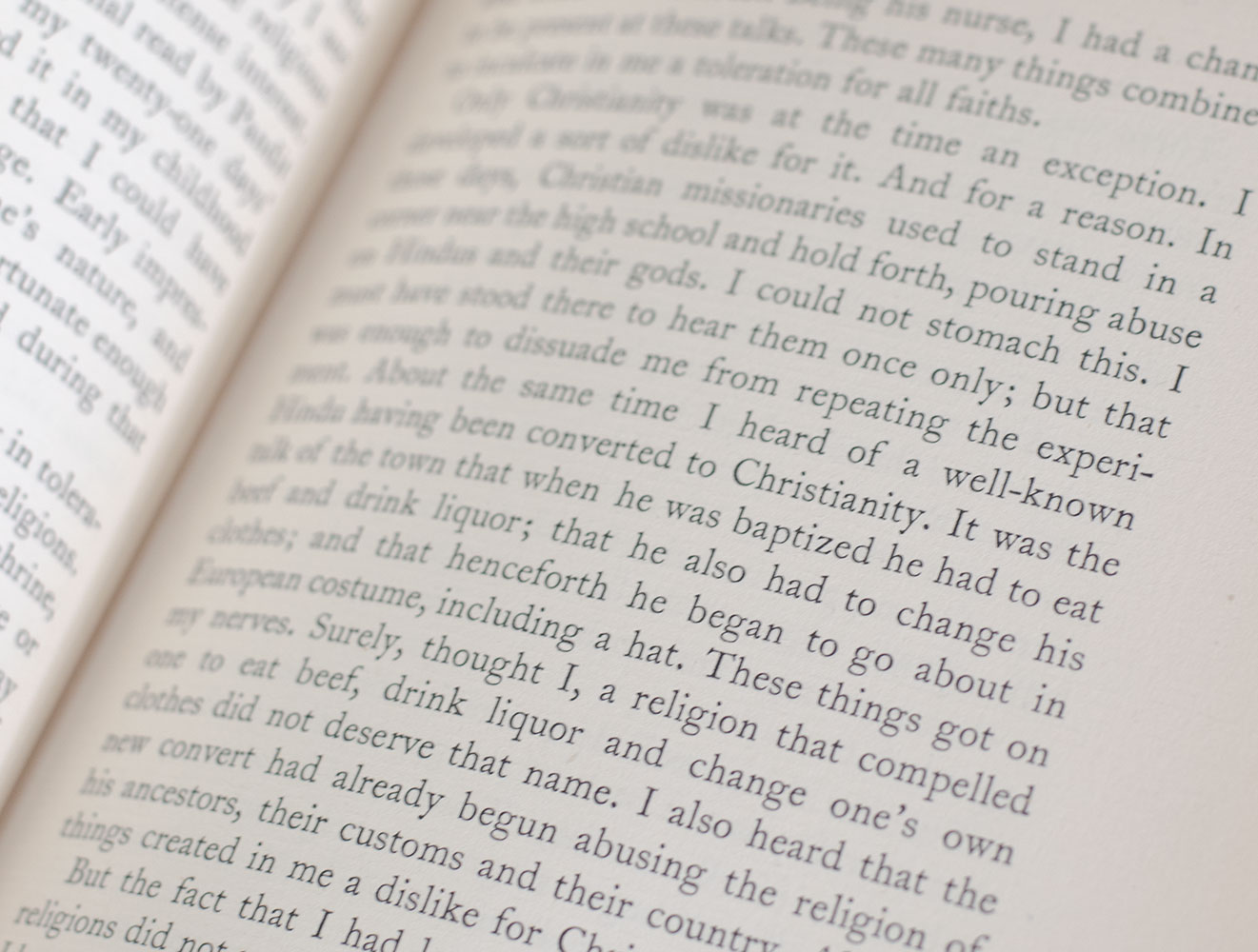 Mahatma Gandhi: His Own Story.
