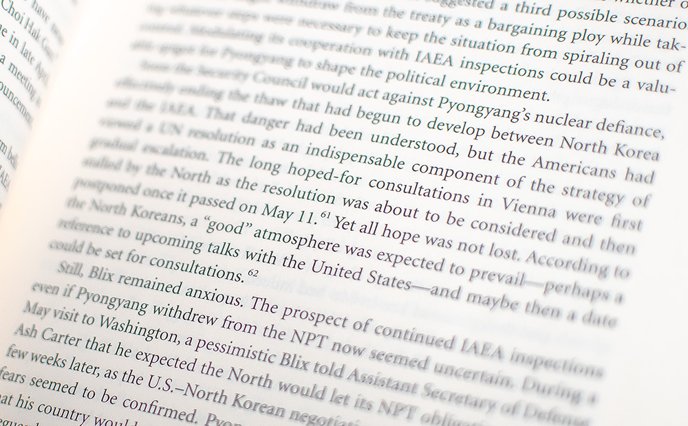 Going Critical: The First North Korean Nuclear Crisis.