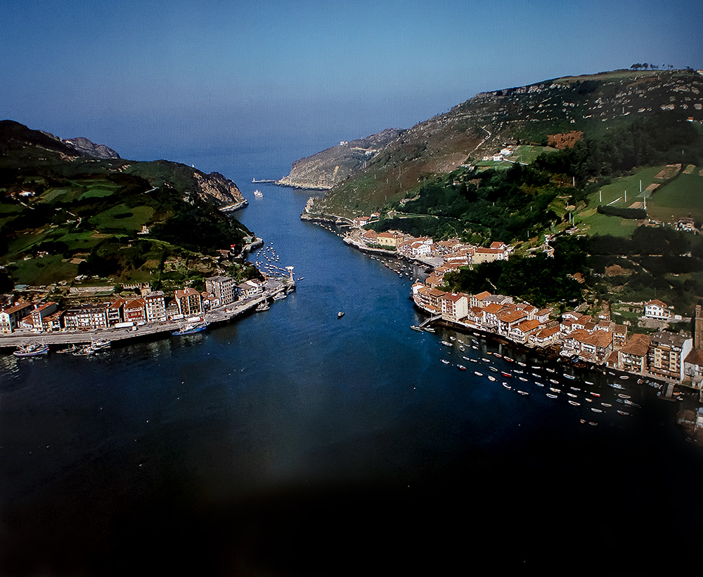 Destination Spain: Travel Articles From The New York Times.