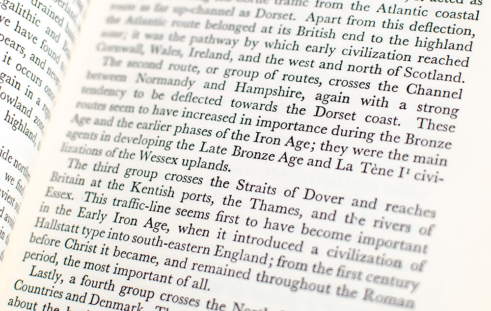 The Oxford History of England.