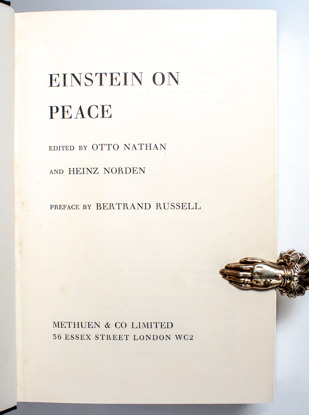 Einstein On Peace.