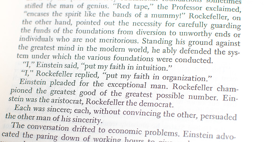 Einstein On Peace.
