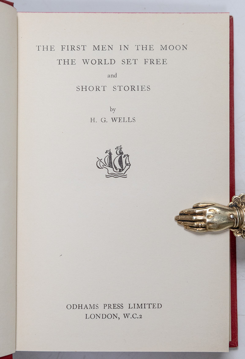 The First Men in the Moon, The World Set Free, and Short Stories.