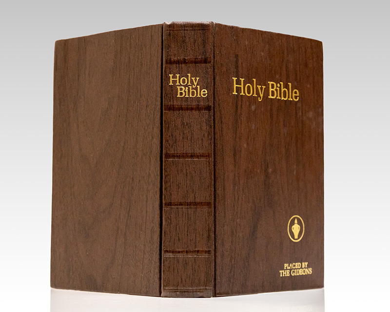 The Holy Bible Containing the Old and New Testaments: Translated Out of the Original Tongues and with the Former Translations Diligently Compared. Commonly Known as the Authorized (King James) Version.