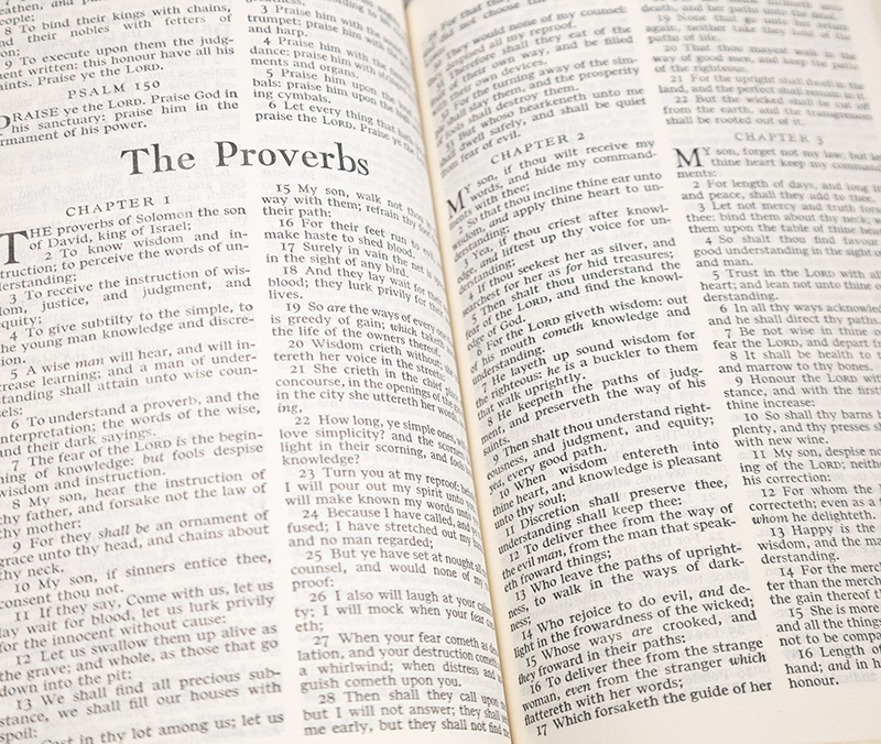 The Holy Bible Containing the Old and New Testaments: Translated Out of the Original Tongues and with the Former Translations Diligently Compared. Commonly Known as the Authorized (King James) Version.